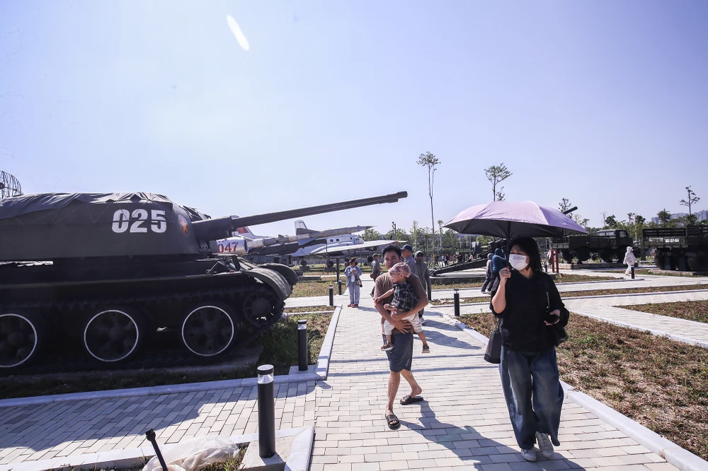 bao-tang-lich-su-quan-su (4).JPG