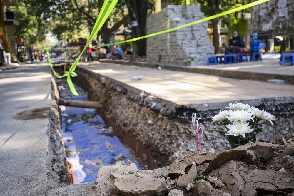 Công trình nơi phát hiện 408 tiểu sành chứa cốt khi đang thi công. Ảnh PHI HÙNG