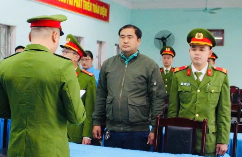 Nguyễn Anh Tuấn- Chủ tịch UBND thị trấn Cốc Pài bị bắt tạm giam