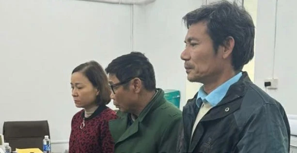 Khởi tố nguyên Trưởng phòng Nông nghiệp và Phát triển nông thôn ở Hòa Bình