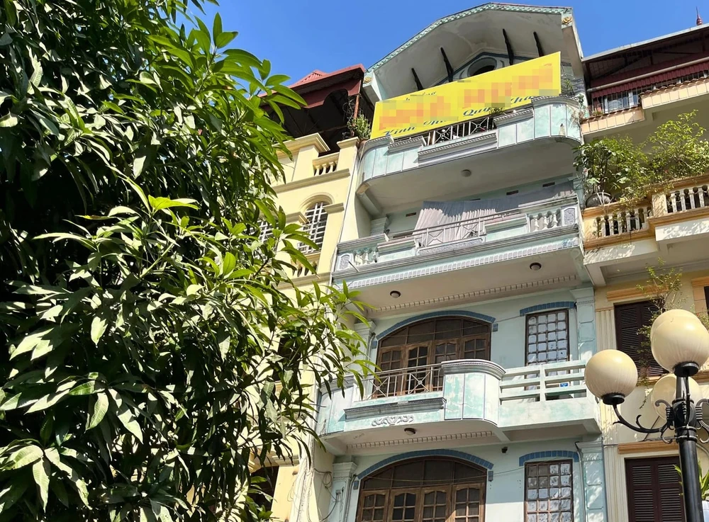 Phát hiện đôi nam nữ tử vong trong nhà nghỉ ở Hà Nội