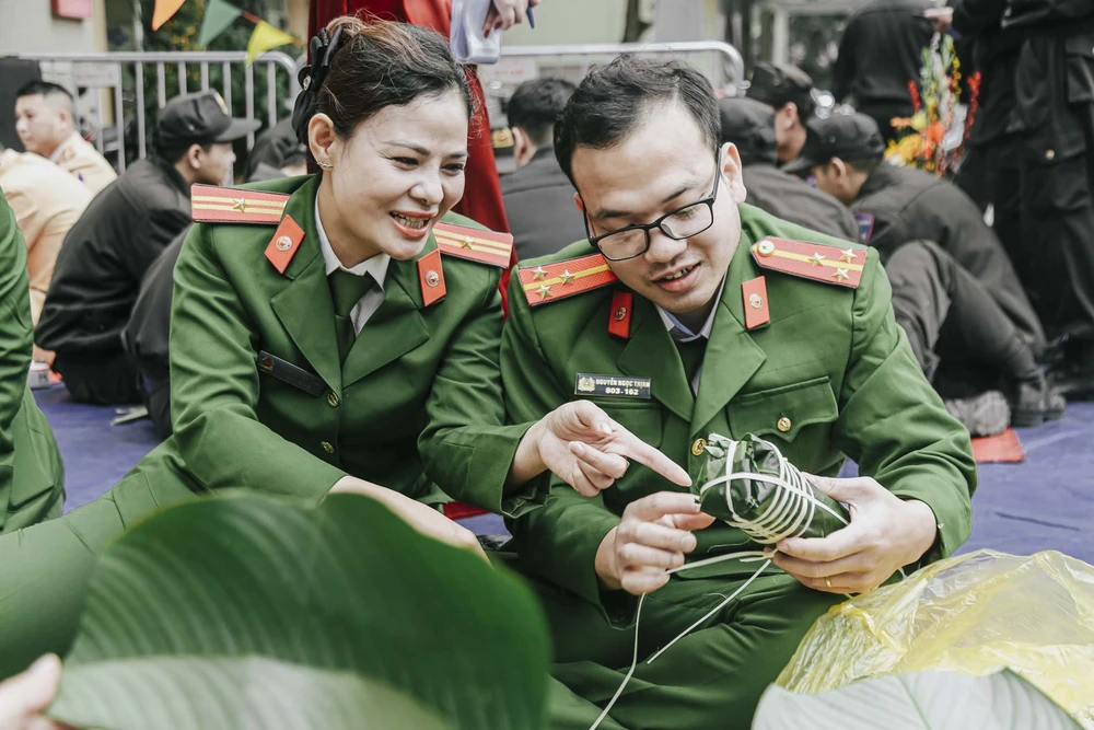 goi-banh-chung (7).jpg