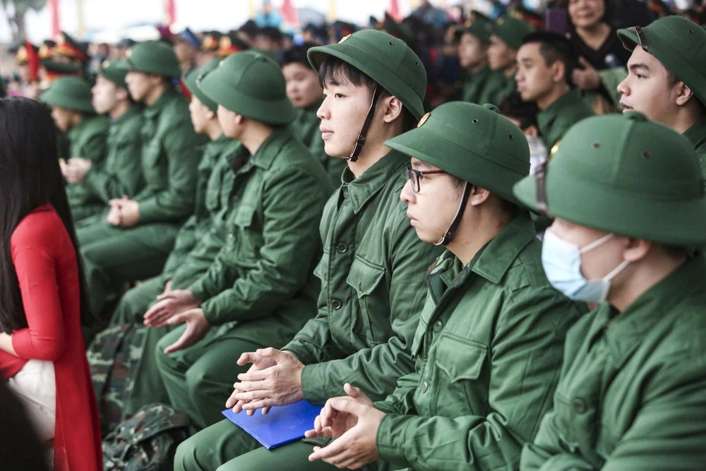 Hình ảnh tân binh Thủ đô nô nức lên đường nhập ngũ