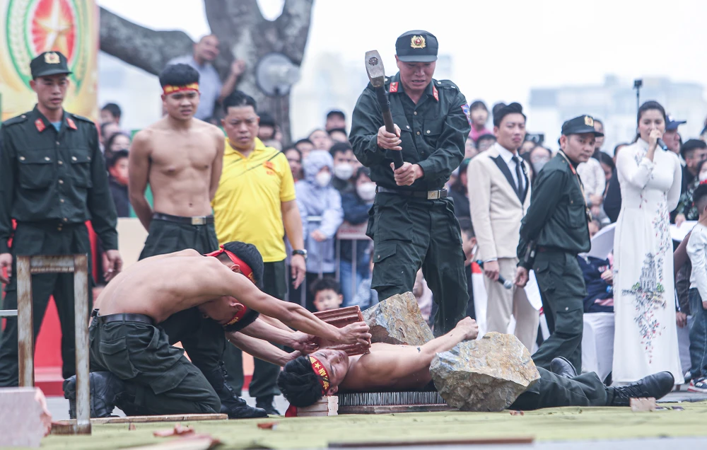 cong-an-nhan-dan (10).JPG