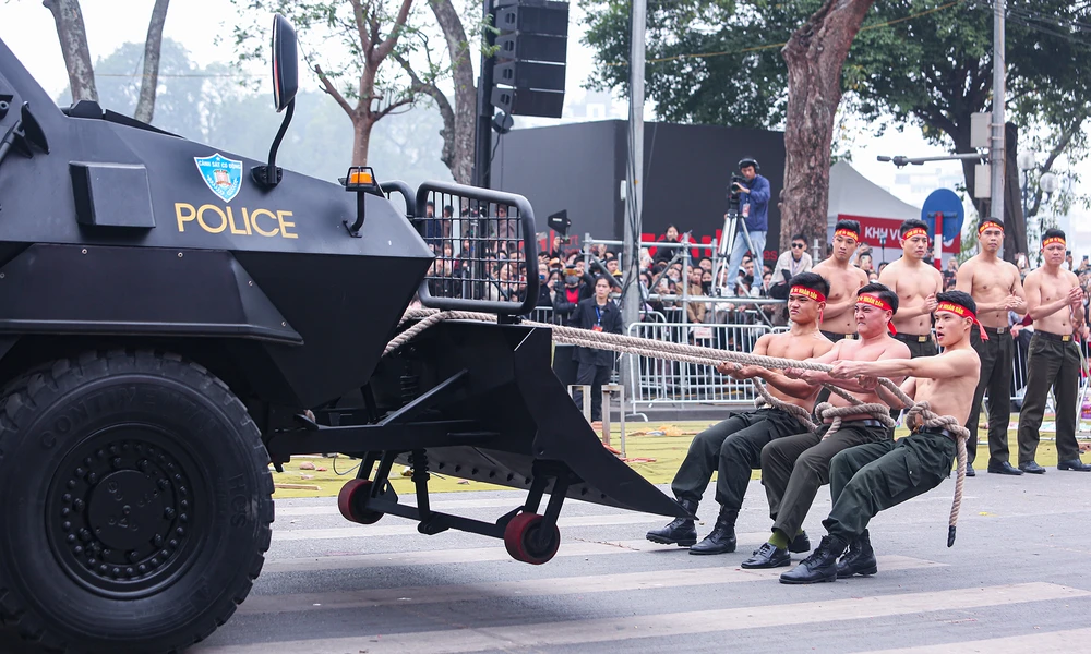 cong-an-nhan-dan (11).JPG