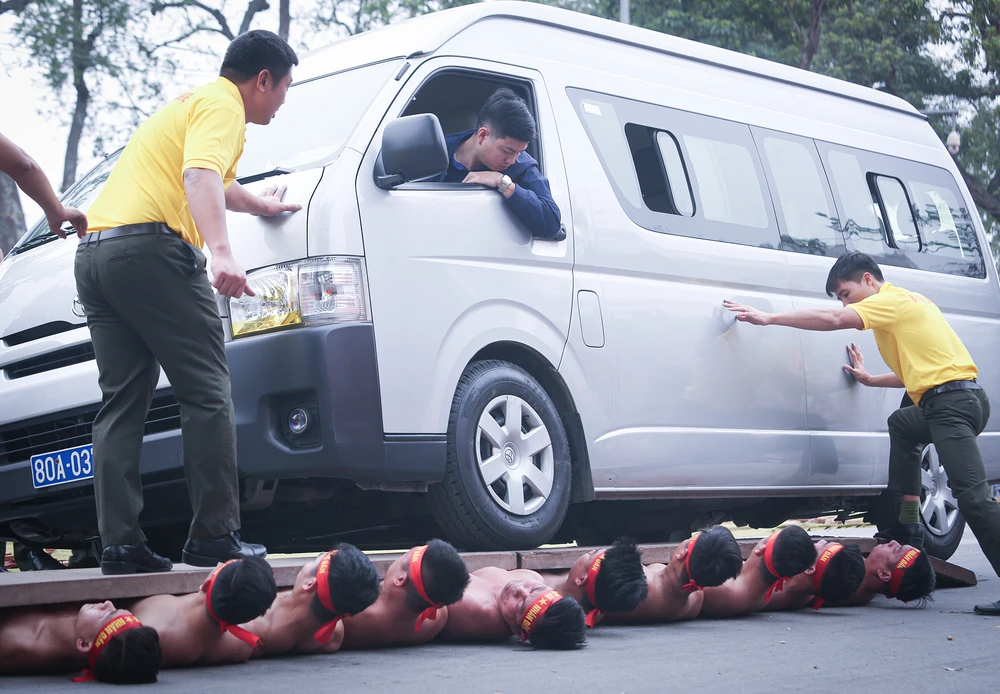 cong-an-nhan-dan (12).JPG