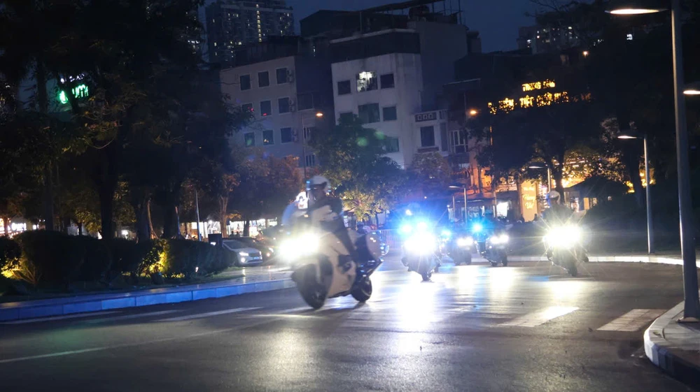 doan-khach-quoc-te (2).jpg