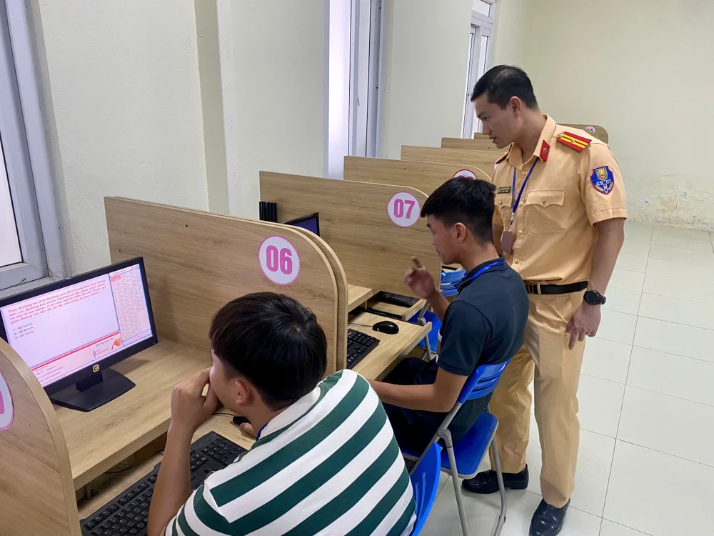 ky-thi-sat-hach (6).jpg