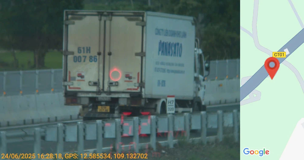 Xử phạt 1 tài xế vì lái xe dưới tốc độ tối thiểu trên đường cao tốc