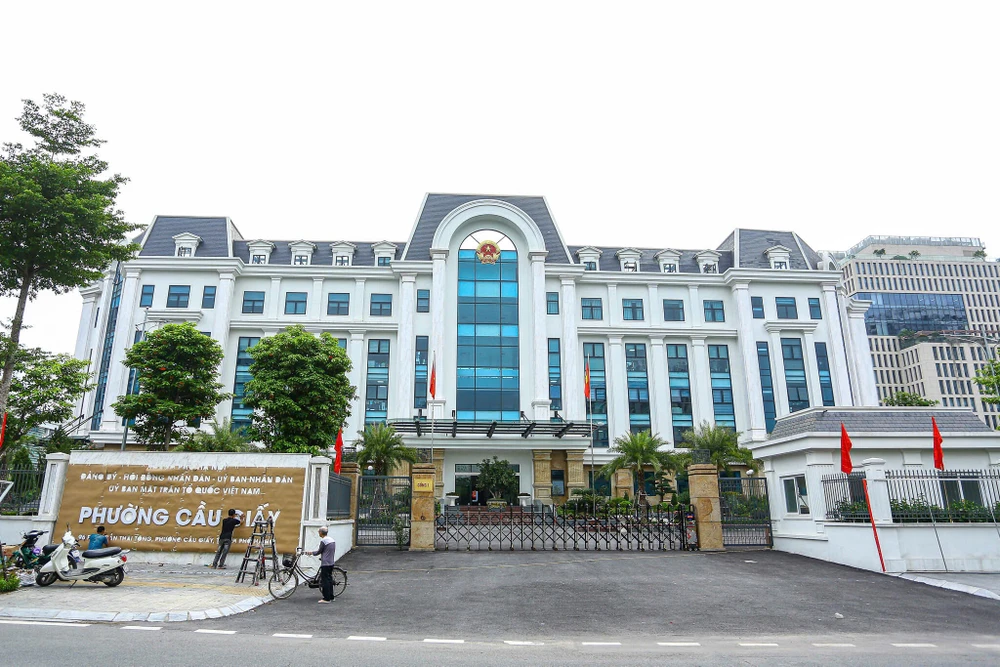 bo-may-hanh-chinh-moi (5).jpg