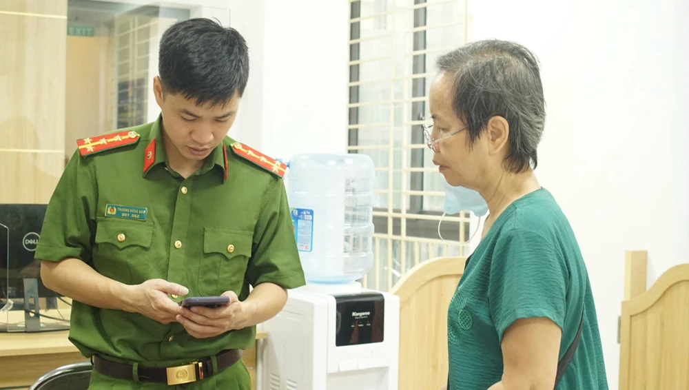 chinh-quyen-2-cap (17).jpg