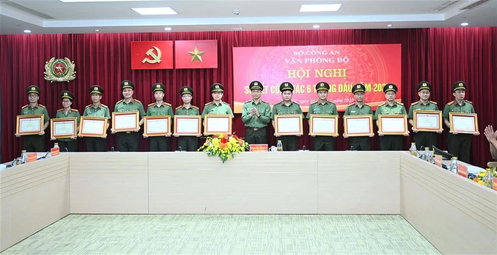 van-phong-bo-cong-an (2).jpg