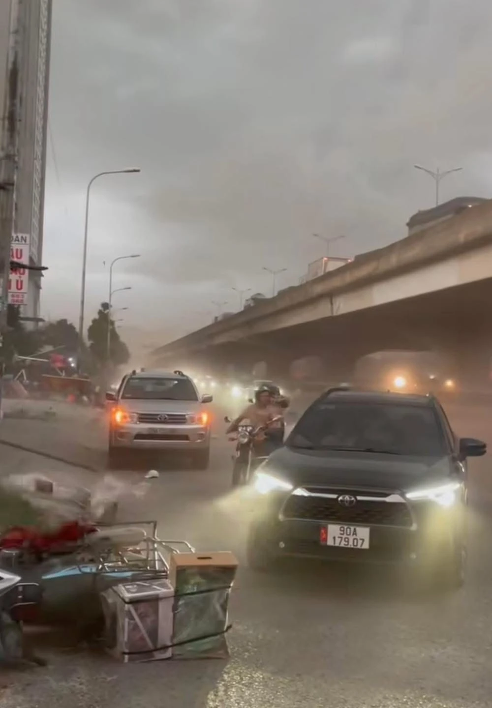 con-mua-giong (10).jpg