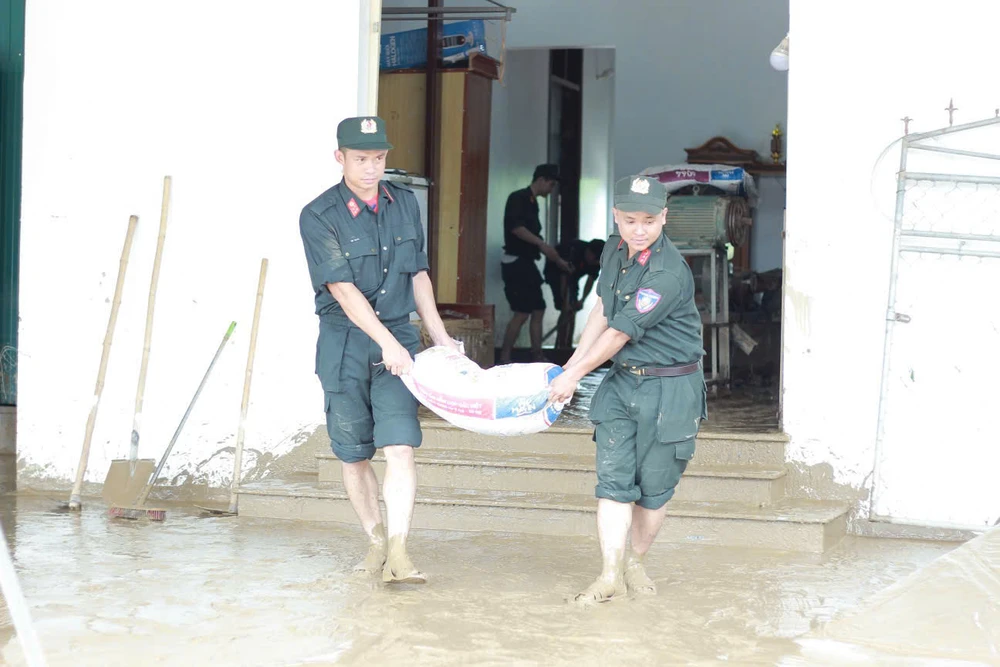 canh-sat-co-dong (21).jpg