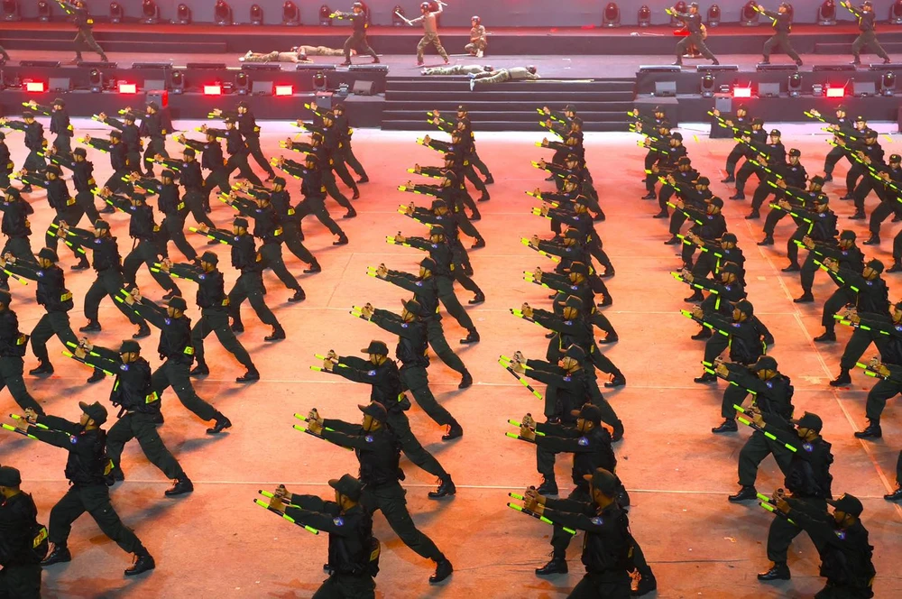 vi-an-ninh-to-quoc (1).jpg