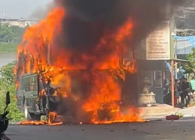 xe-o-to-khach (2).jpg