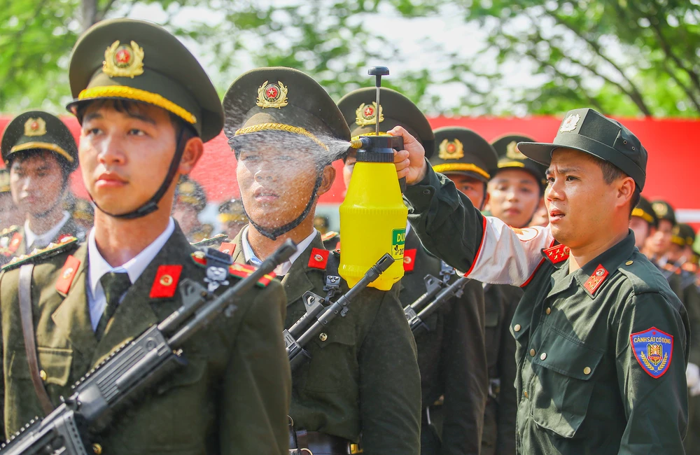 cong-an-nhan-dan (14).JPG