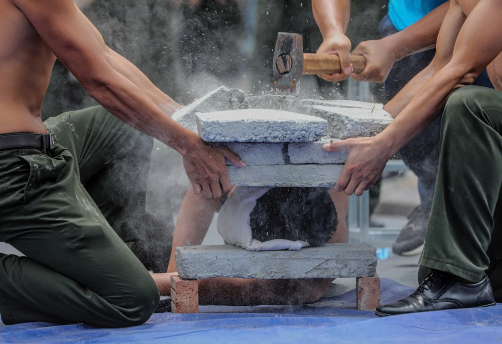 canh-sat-dac-nhiem (21).jpg