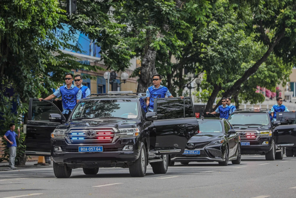 canh-sat-dac-nhiem (23).jpg