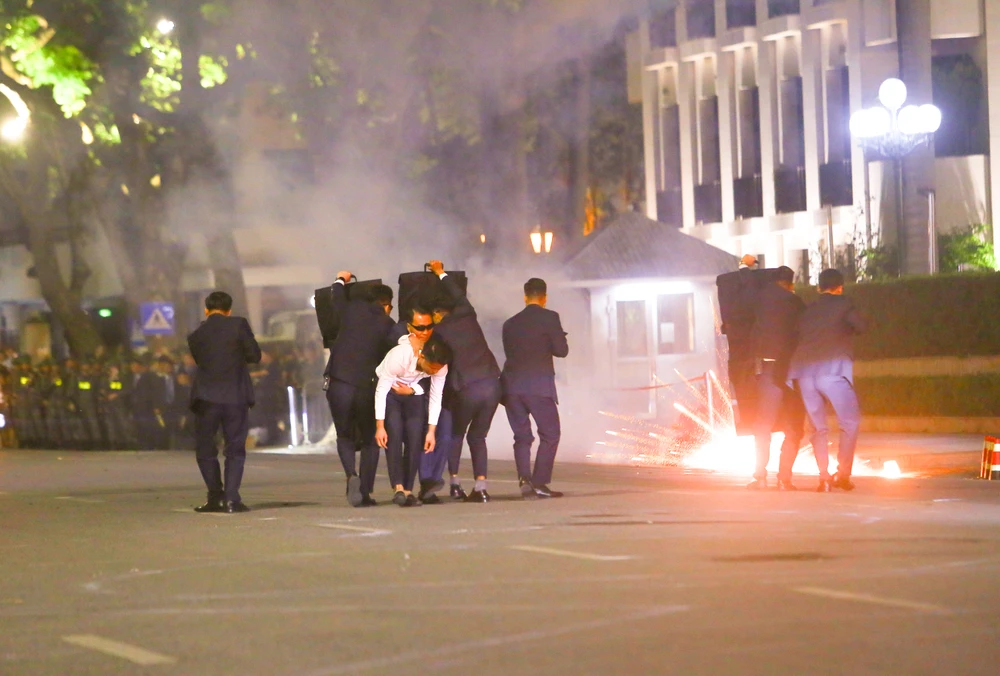 Bo-tu-lenh-bao-ve (2).JPG