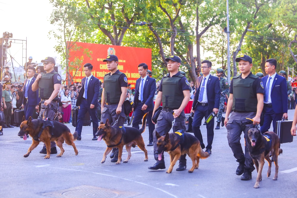 luc-luong-dac-nhiem (33).JPG