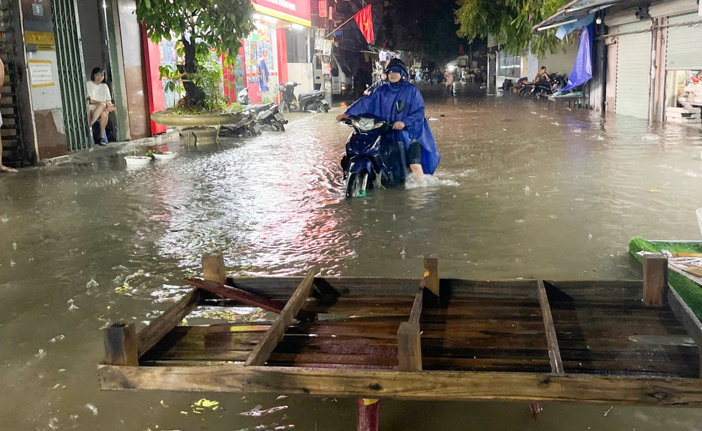 tran-mua-lon (6).jpg