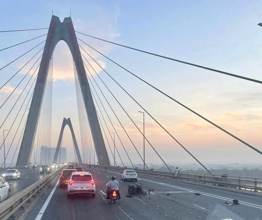 tai-nan-tren-cau-nhat-tan (2).jpg