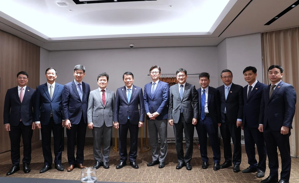 tap-doan-samsung (3).jpg