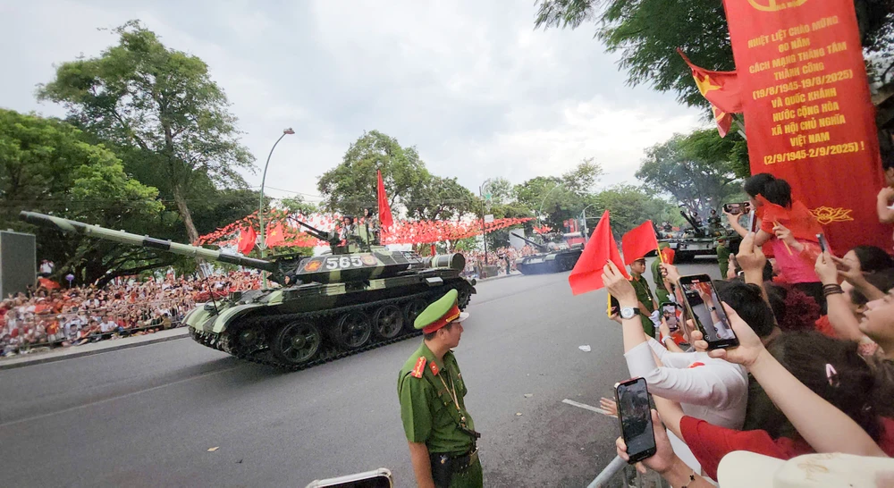 khi-tai-quan-su (84).jpg