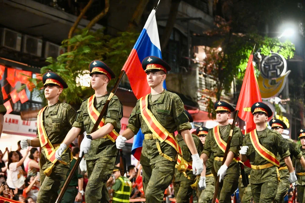 Lịch sử của trung đoàn gắn liền với Trung đoàn Preobrazhensky huyền thoại, biểu tượng của vinh quang và danh dự quân sự Nga.