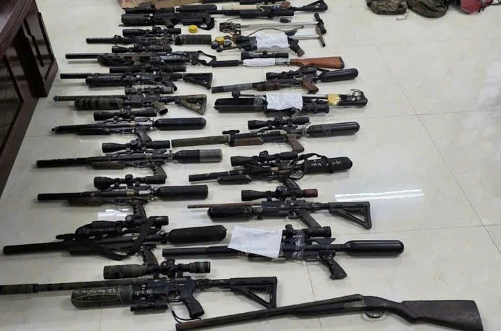 mua-ban-vu-khi (1).jpg