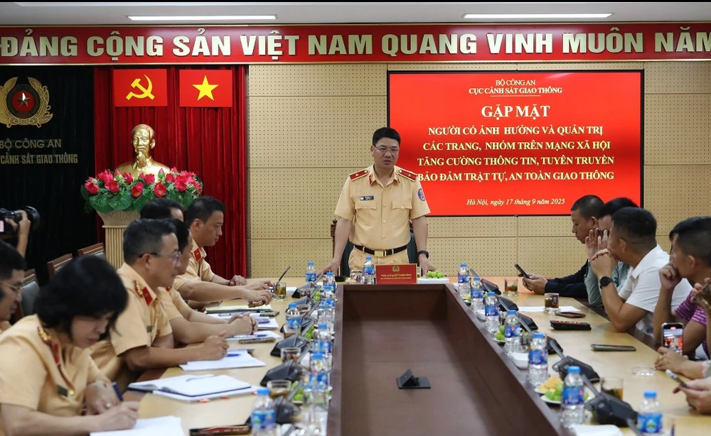 lan-xe-danh-rieng-cho-o-to (2).jpg