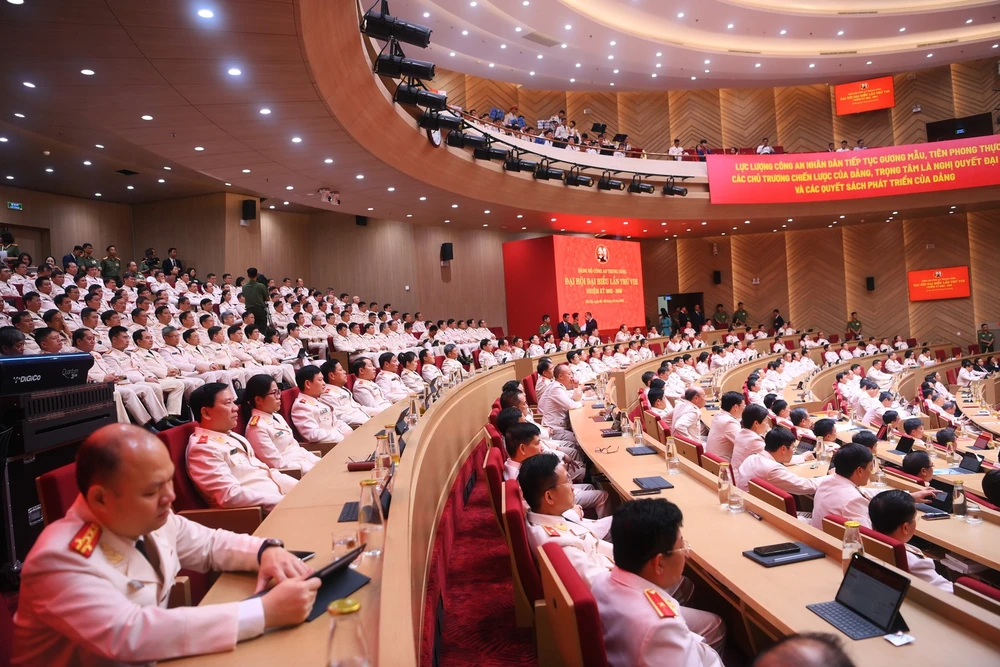 dai-hoi-dai-bieu-dang-bo-cong-an (2).jpg