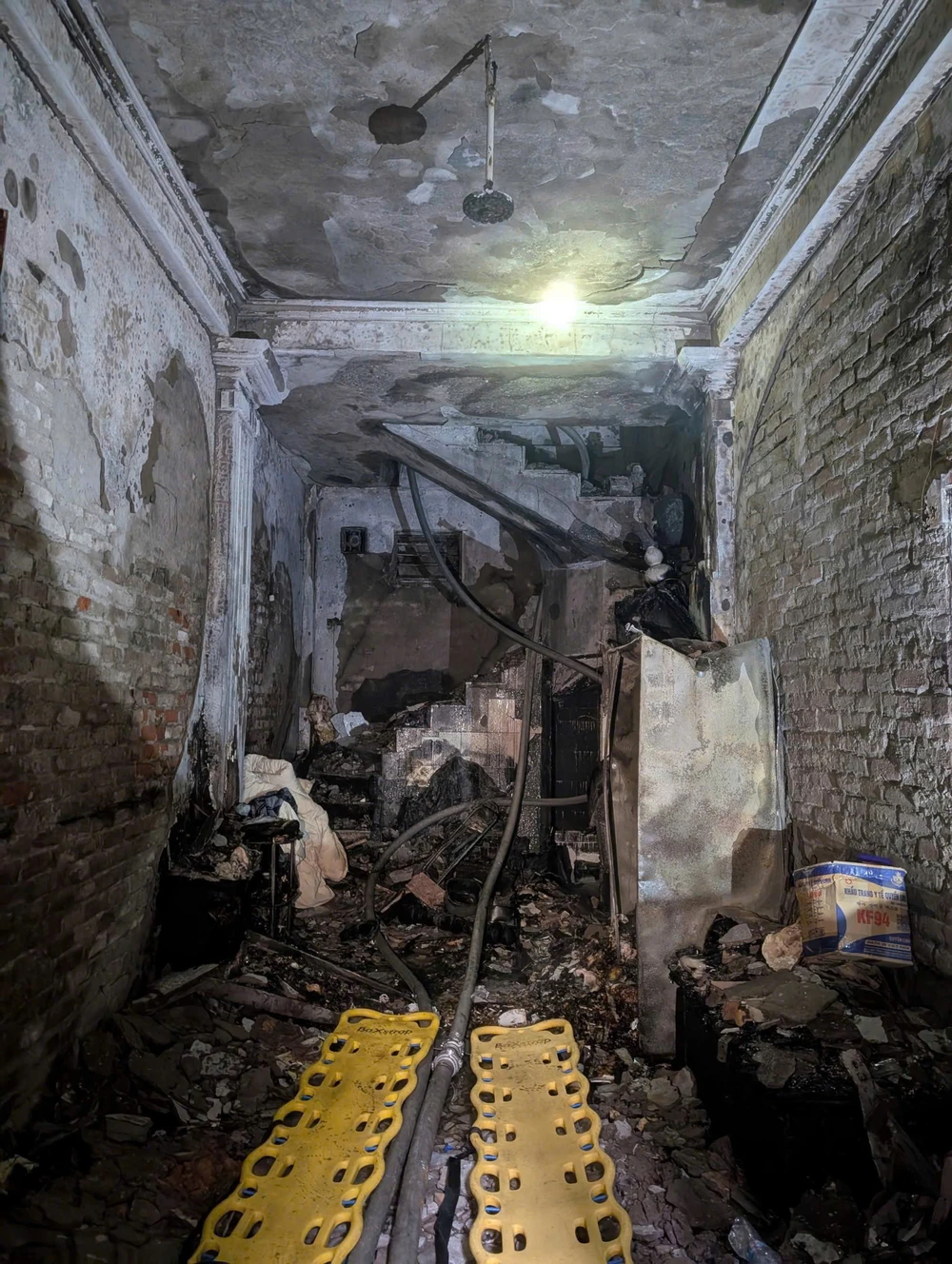 Hiện trường vụ cháy khiến 5 người tử vong ở Hà Nội