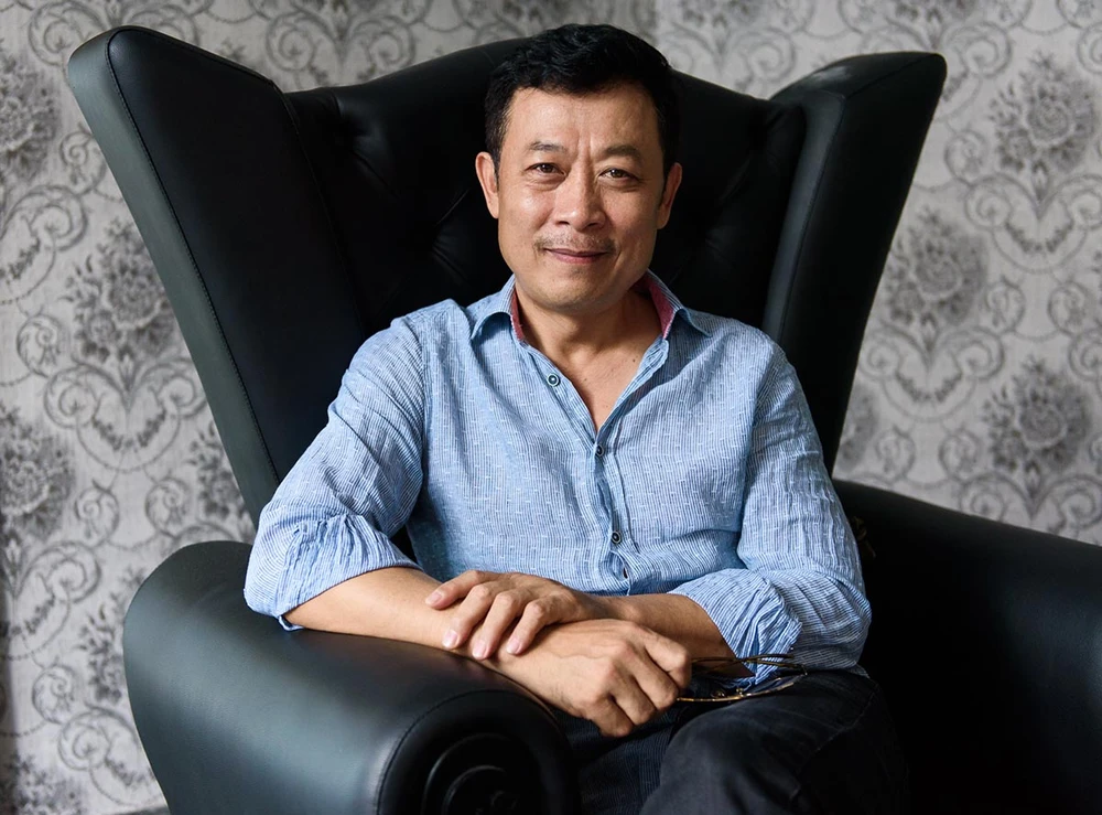 van son noi ve tin don kinh doanh thua lo, khong nhin mat hoai linh hinh anh 3