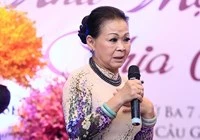 Ca sĩ Khánh Ly: 'Có người hỏi con tôi, xác mẹ đưa về chưa?'