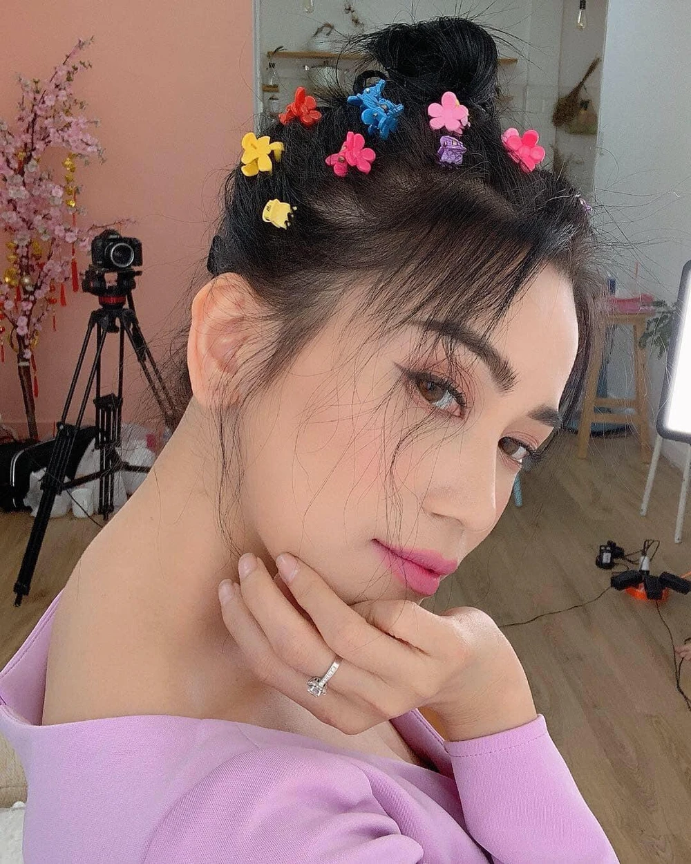 Cơn sốt 'kẹp tóc' năm 2000 oanh tạc giới trẻ Việt Nam ảnh 7