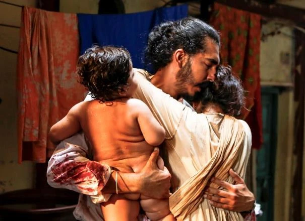 Khủng bố kinh hoàng 170 người chết ở Mumbai ám ảnh trên phim ảnh 8