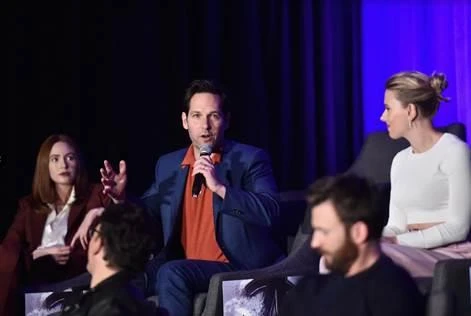  Họp báo Avengers chừa ghế trống tưởng nhớ các siêu anh hùng ảnh 4