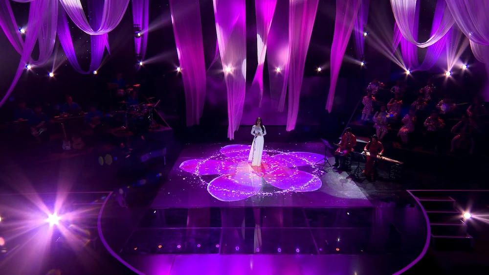 Tố My kết hợp cùng Quang Lê trong bản bolero mới tinh ảnh 6