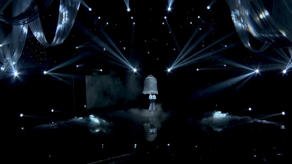 Tố My kết hợp cùng Quang Lê trong bản bolero mới tinh ảnh 2