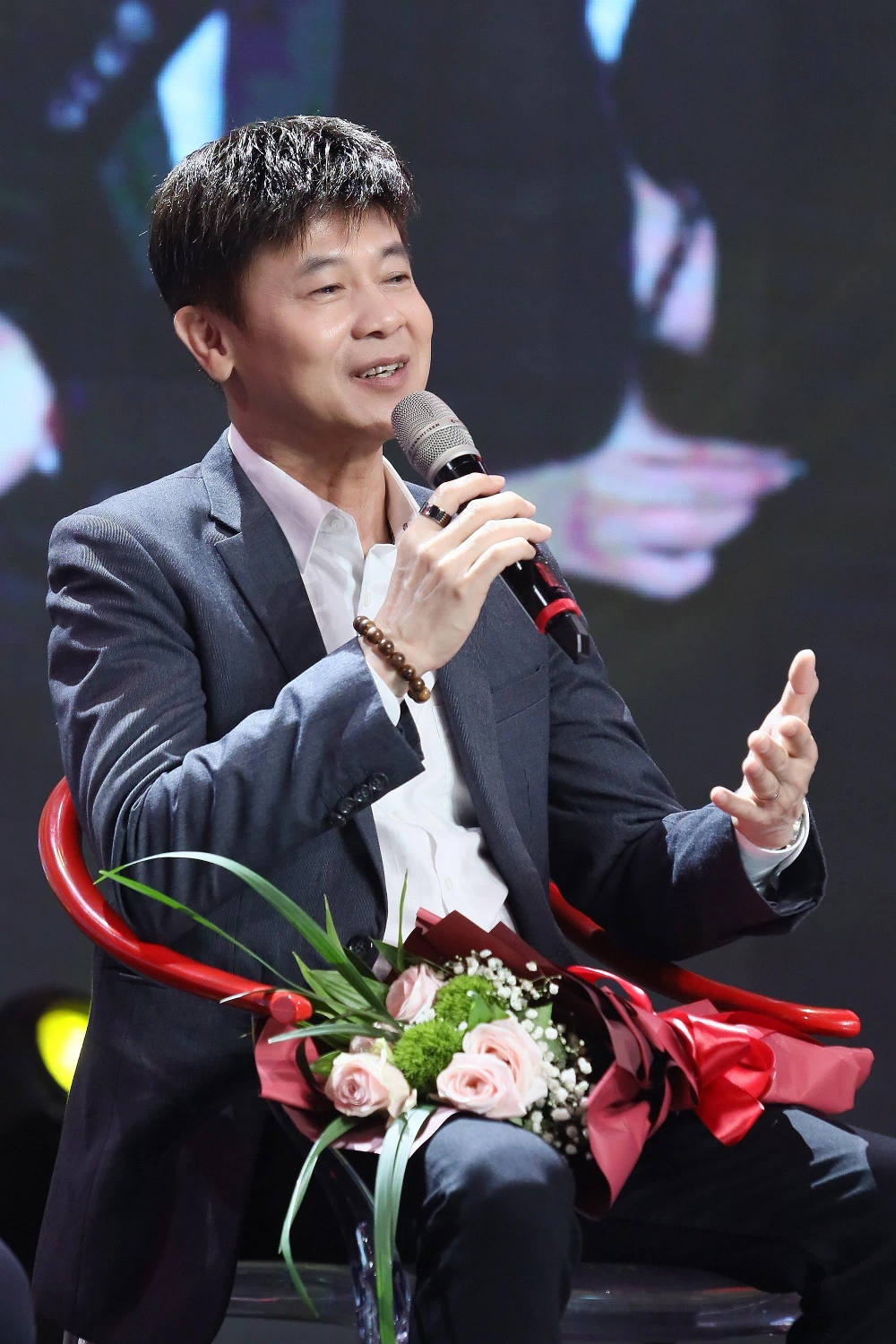 Danh ca Thái Châu khen 6 ca sĩ tài năng ở Hãy nghe tôi hát ảnh 1