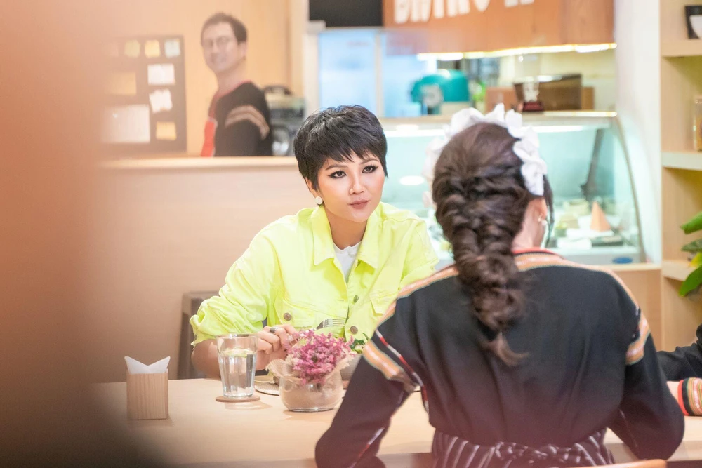 H'Hen Niê tiết lộ đang có bạn trai, là mối tình đầu ảnh 4