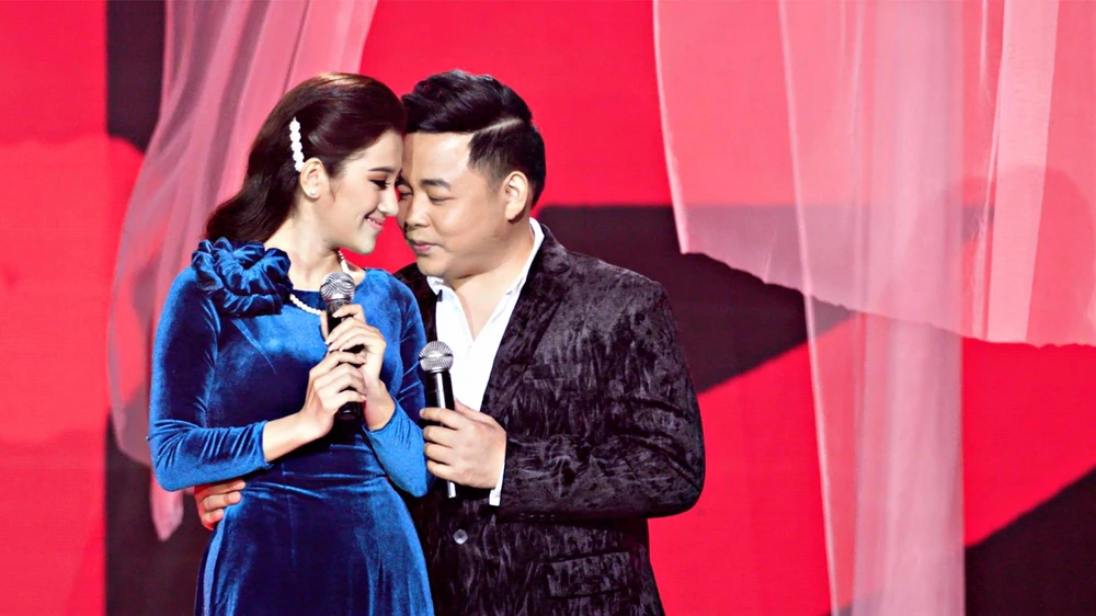 Tiết lộ mối quan hệ đặc biệt giữa Quang Lê và gia đình Tố My ảnh 1