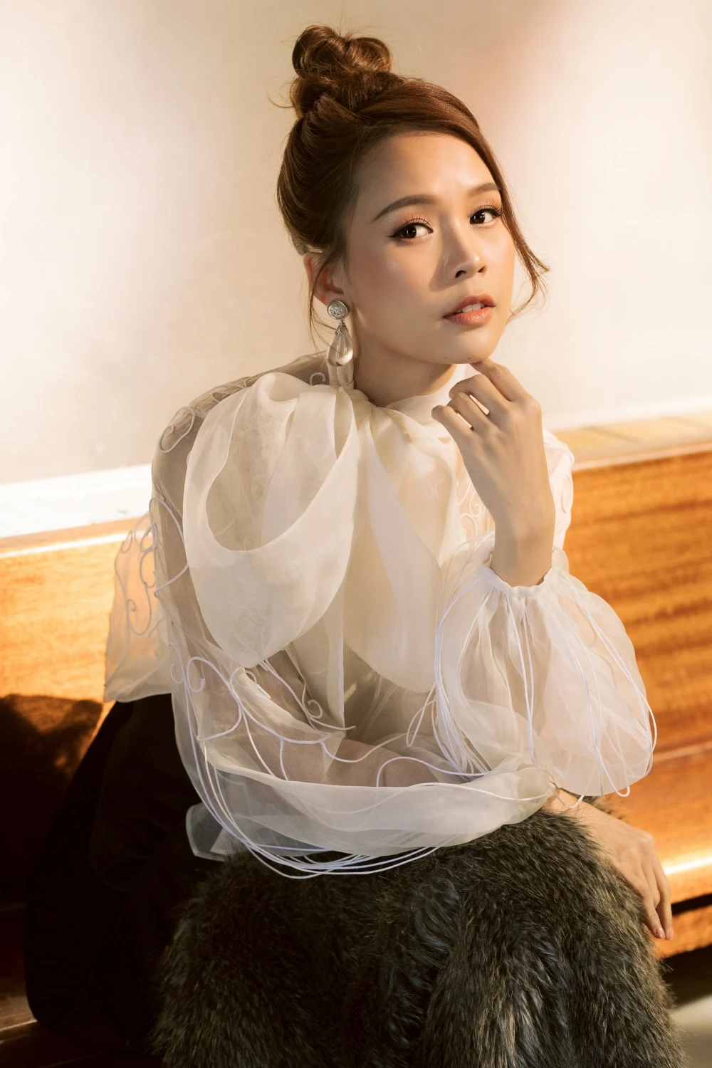 Sam bất ngờ hội ngộ mỹ nhân Oh Yeon Seo ở Hàn Quốc ảnh 1