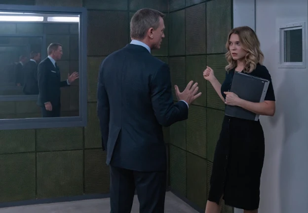 Daniel Craig tái xuất ngoạn mục trong trailer của bom tấn 007 ảnh 2