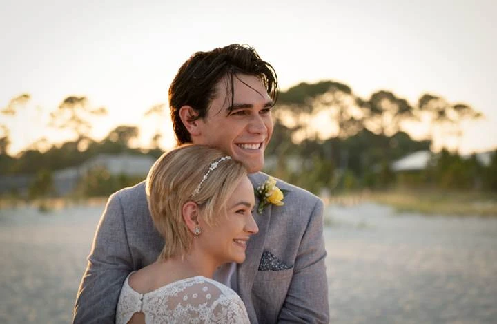 Những chuyện tình vượt qua nghịch cảnh chinh phục màn ảnh rộng ảnh 7