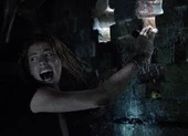 'Địa đạo cá sấu tử thần' bộ phim đỉnh cao kinh dị
