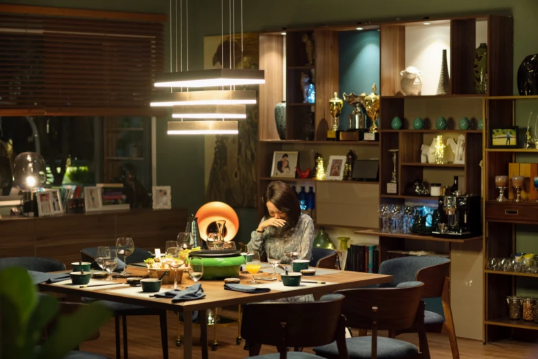 'Tiệc trăng máu' 6 ngày thu về hơn 45 tỷ đồng ảnh 2