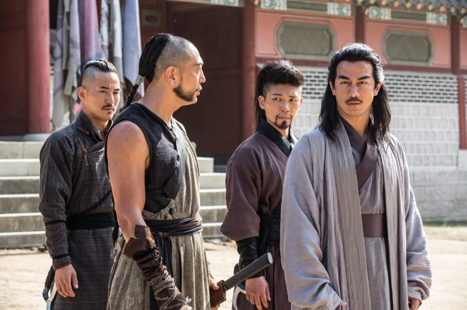 Điểm mặt gọi tên dàn diễn viên trong phim Kiếm Khách ảnh 4